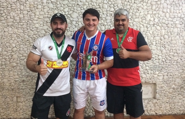 Pódio Principal Ouro - 2º Ednilson Gaffo (CRVG), 1º Marcus Vinicius (CRVG) e 3º Cristofer Pereira (CRF)