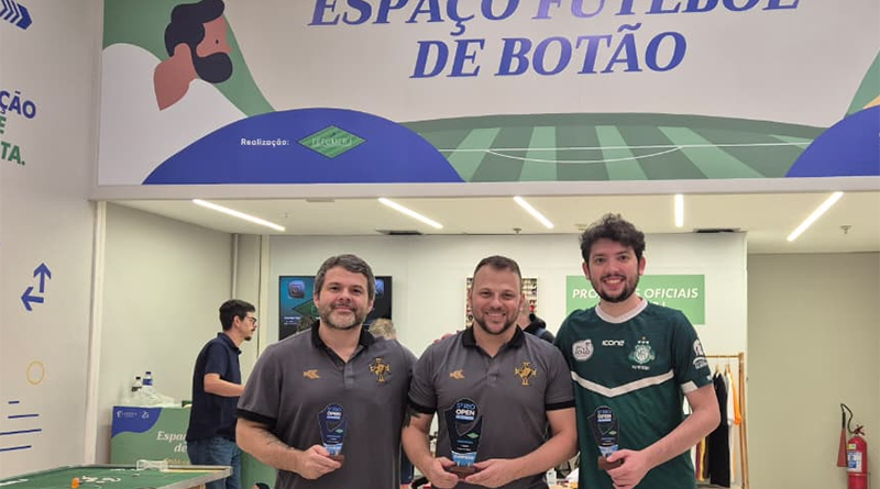 IGOR QUINTAES (VASCO DA GAMA) É CAMPEÃO INVICTO DO RIO OPEN RETRÔ 2026 DE 12 TOQUES